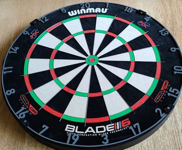Sisálový terč Winmau Blade 6 Triple Core
