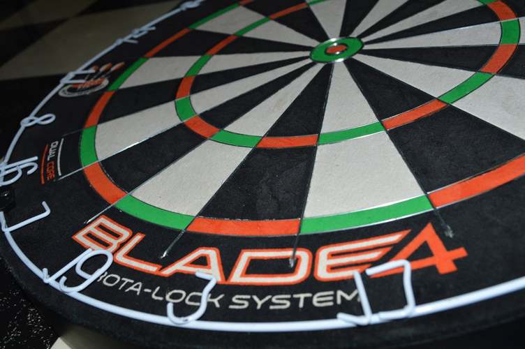 Sisálový terč winmau blade 4 dual core with rota lock