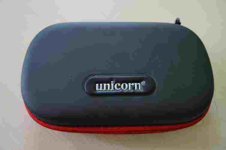 Pouzdro pro šipky contender xl hard case unicorn 46139